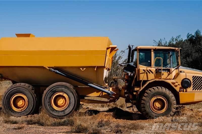 Volvo A30D Kita