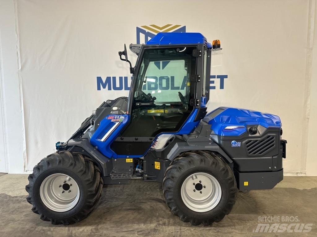MultiOne 11.9 K Daugiafunkciniai pakrovėjai