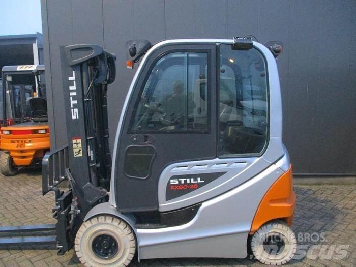 Still RX 60-25 Elektriniai šakiniai krautuvai