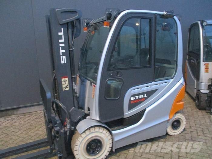 Still RX 60-25 Elektriniai šakiniai krautuvai