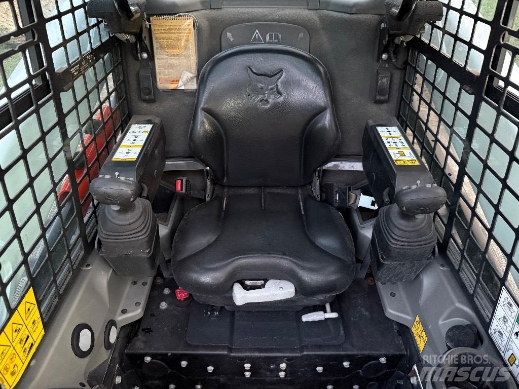 Bobcat T595 Krautuvai su šoniniu pasukimu