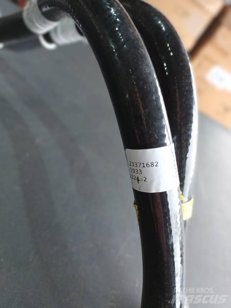 Volvo HOSE 23371682 Varikliai