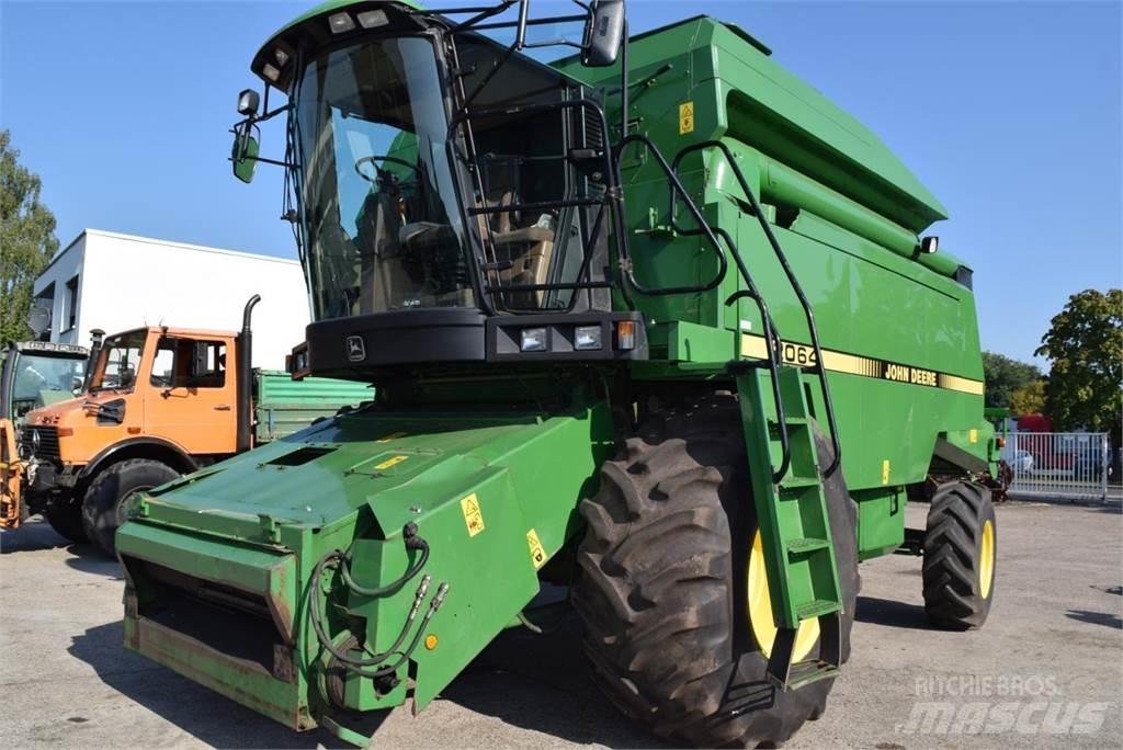 John Deere 2064 Derliaus nuėmimo kombainai