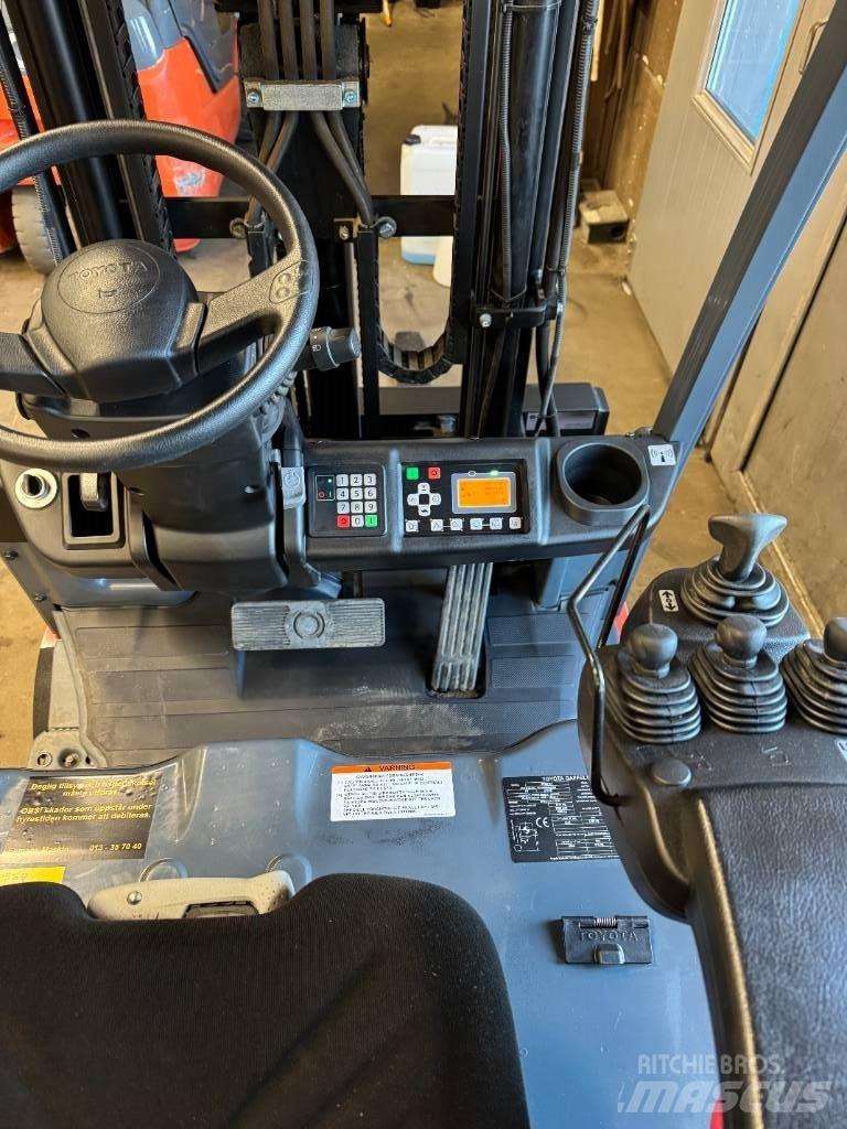 Toyota truck 8FBE15T Elektriniai šakiniai krautuvai