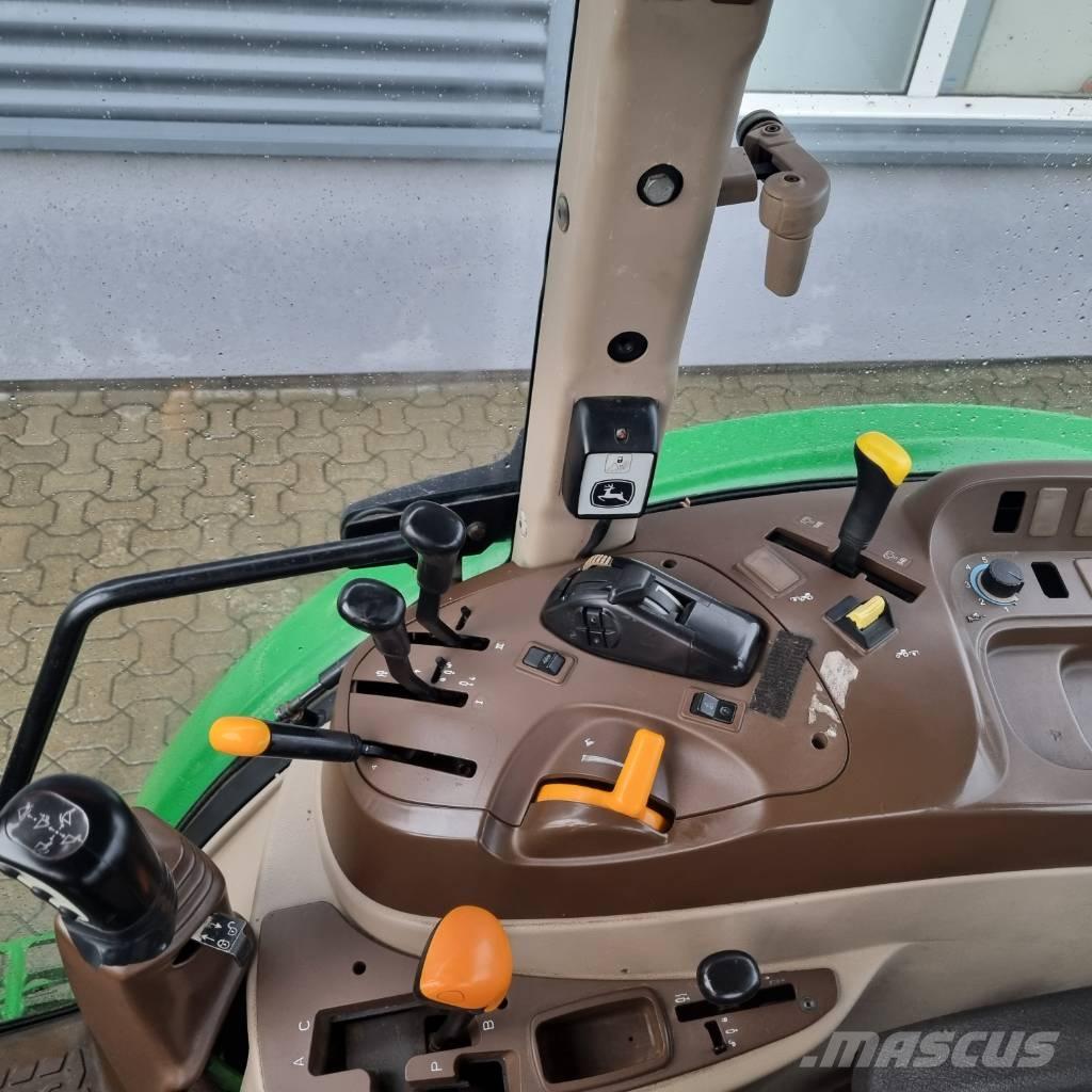 John Deere 5720 Traktoriai