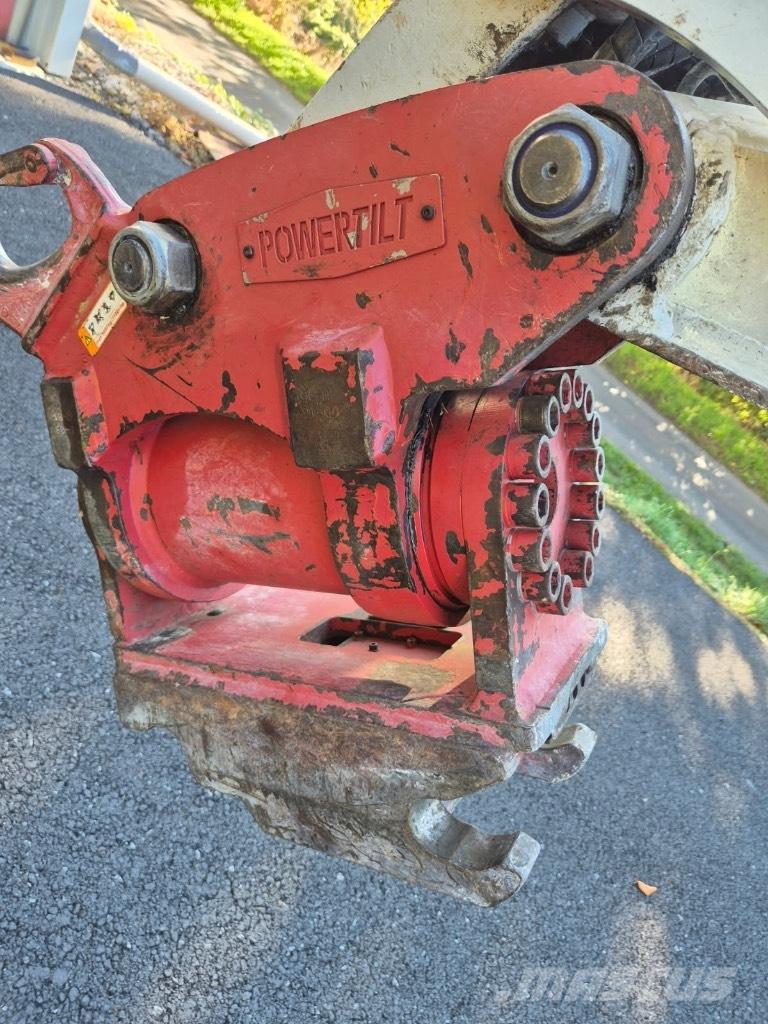 Takeuchi TB 295 W Ratiniai ekskavatoriai
