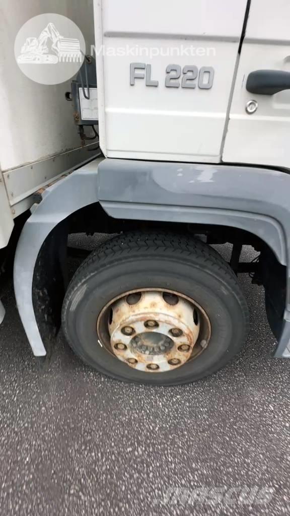 Volvo FL 612 Sunkvežimiai su dengtu kėbulu