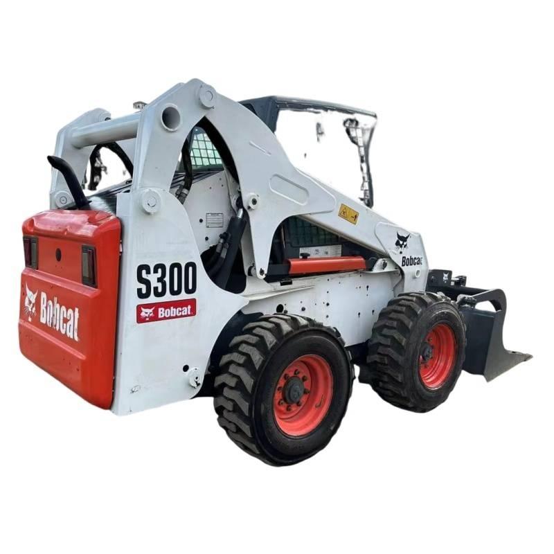Bobcat S 300 Krautuvai su šoniniu pasukimu