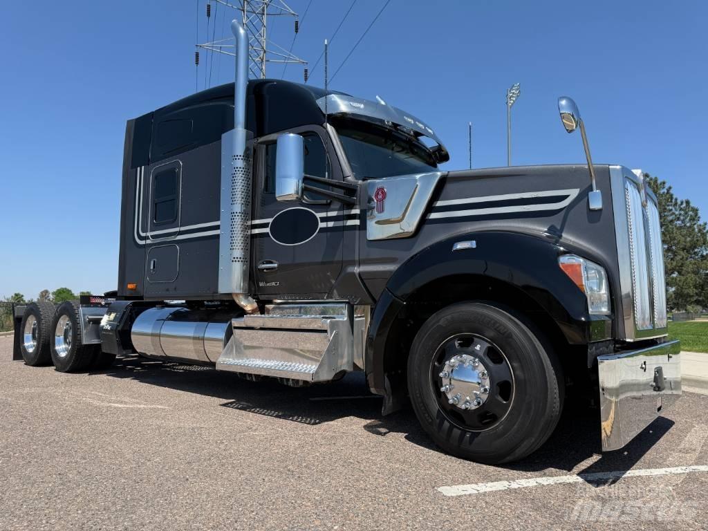 Kenworth W 990 Naudoti vilkikai