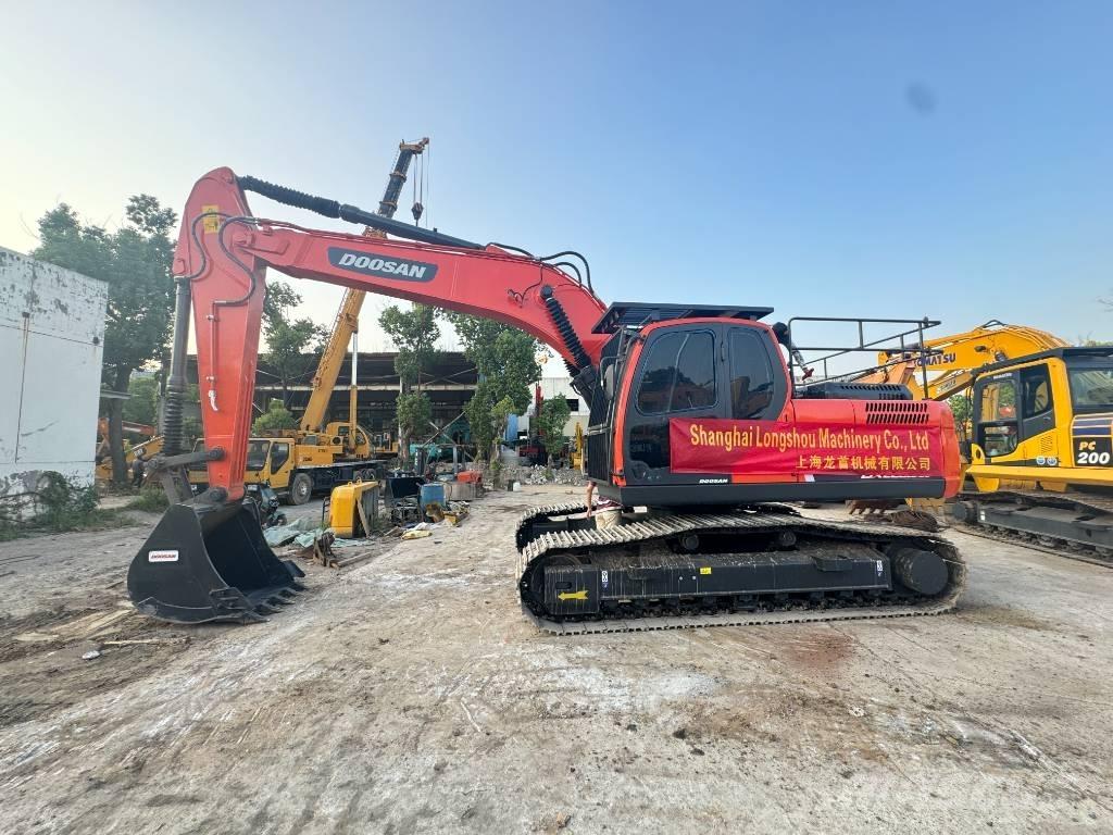 Doosan DX 225 LC Vikšriniai ekskavatoriai