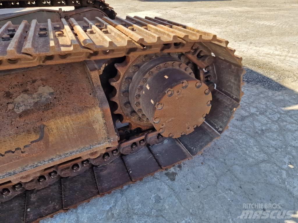 Hitachi ZX 210 LC-6 Vikšriniai ekskavatoriai