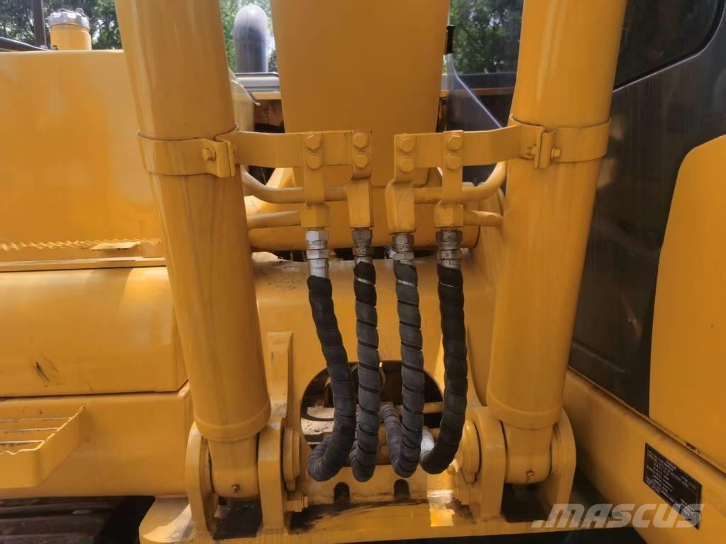 Komatsu PC 130 Vikšriniai ekskavatoriai