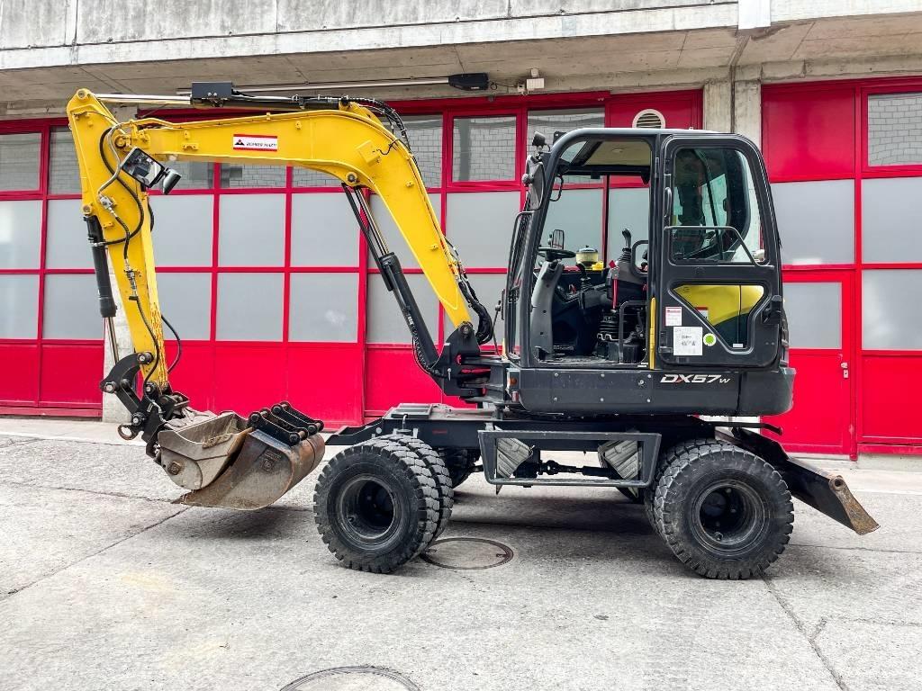 Doosan DX 57 W-5 Ratiniai ekskavatoriai