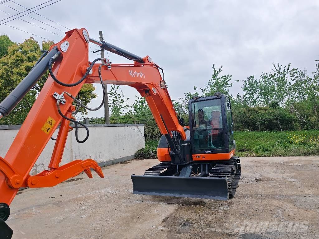Kubota KX 80-4 Vidutinės galios ekskavatoriai 7-12 t