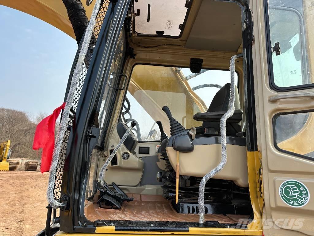 CAT 330BL Vikšriniai ekskavatoriai