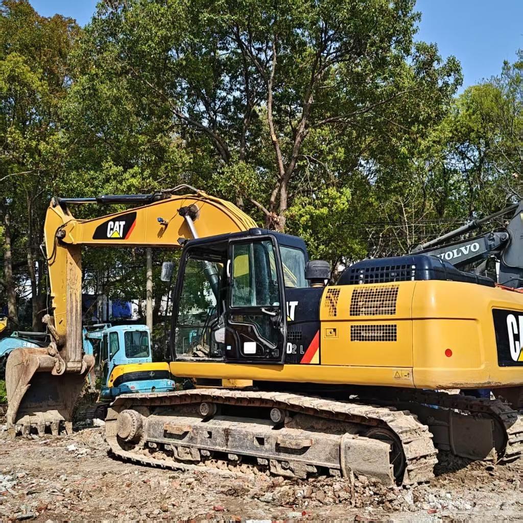 CAT 330 D Vikšriniai ekskavatoriai
