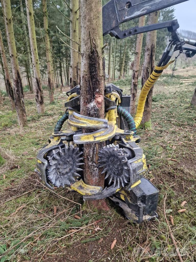 John Deere 1270 E Miško technika (Harvesteriai)