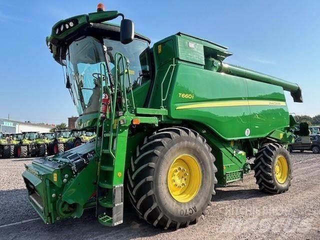 John Deere T660 i Derliaus nuėmimo kombainai