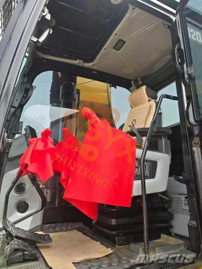 CAT 320NG Vikšriniai ekskavatoriai