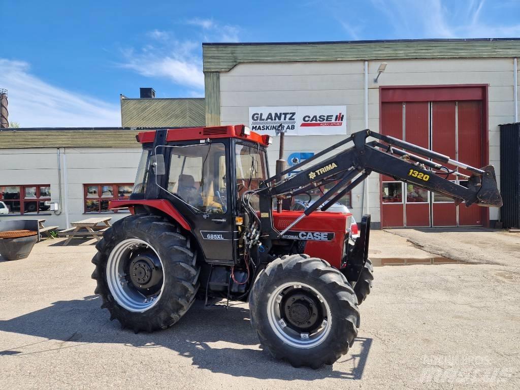 Case IH 685 XL Traktoriai