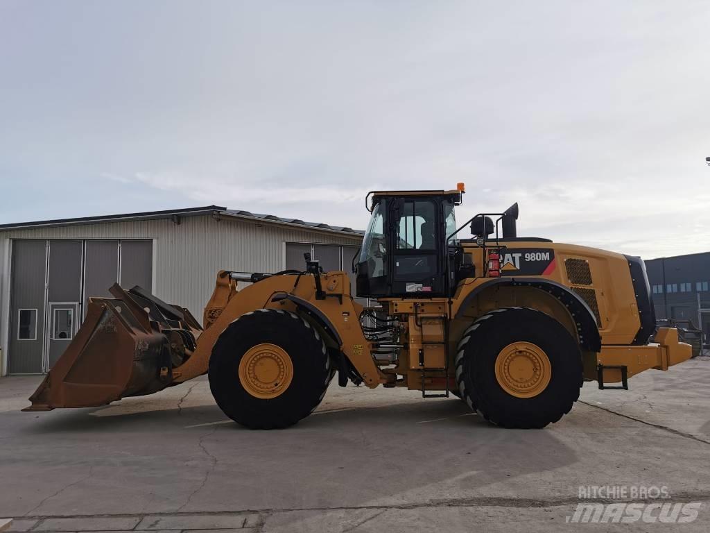 CAT 980M Naudoti ratiniai krautuvai