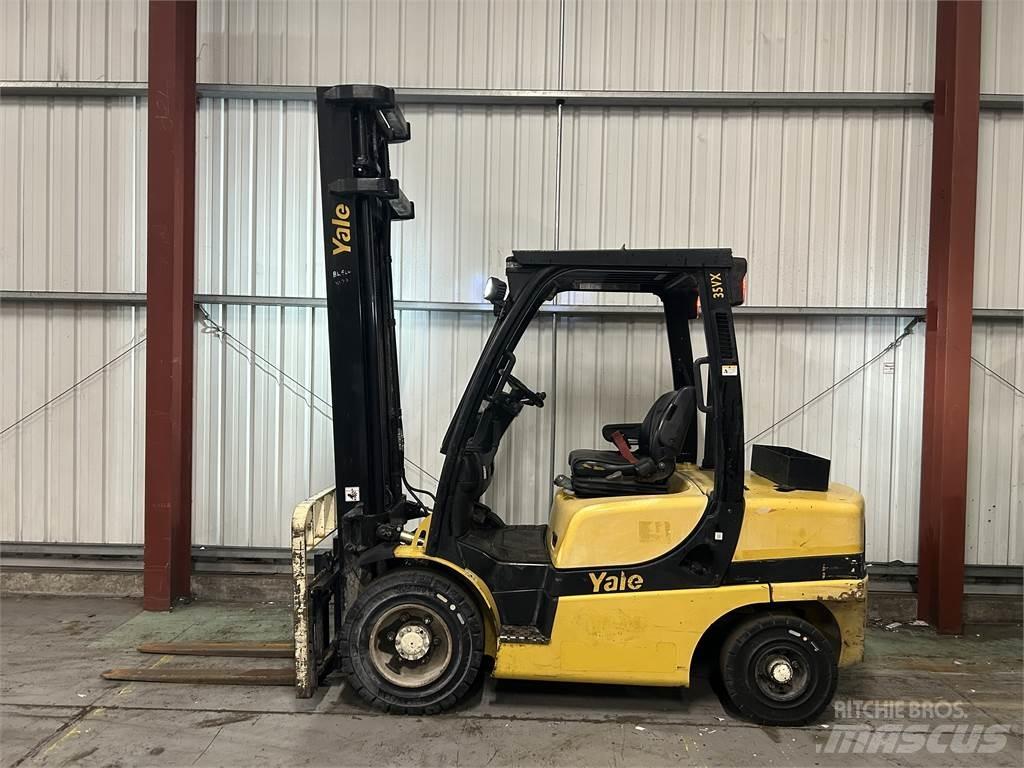 Yale GDP35VX Dyzeliniai krautuvai