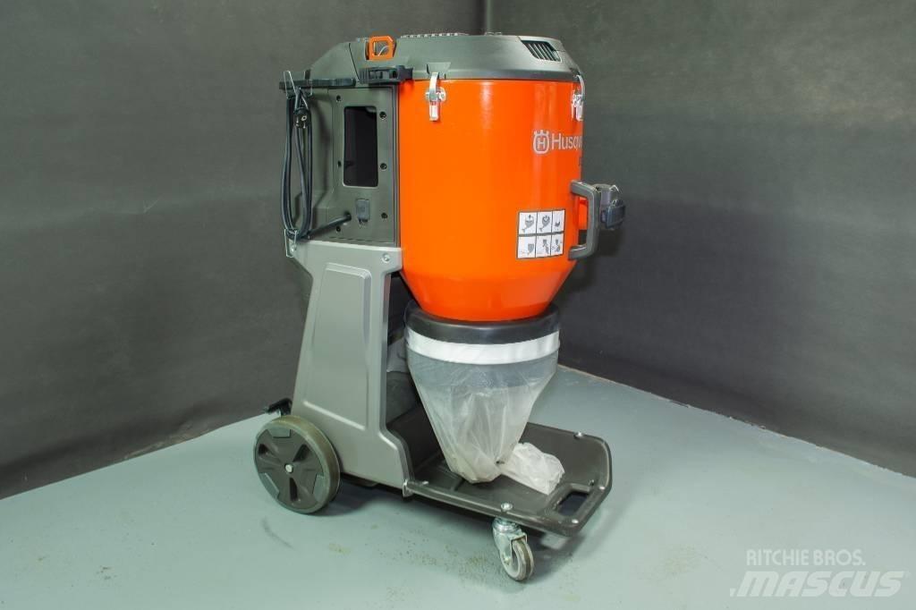Husqvarna DE120 Statyba - Kita