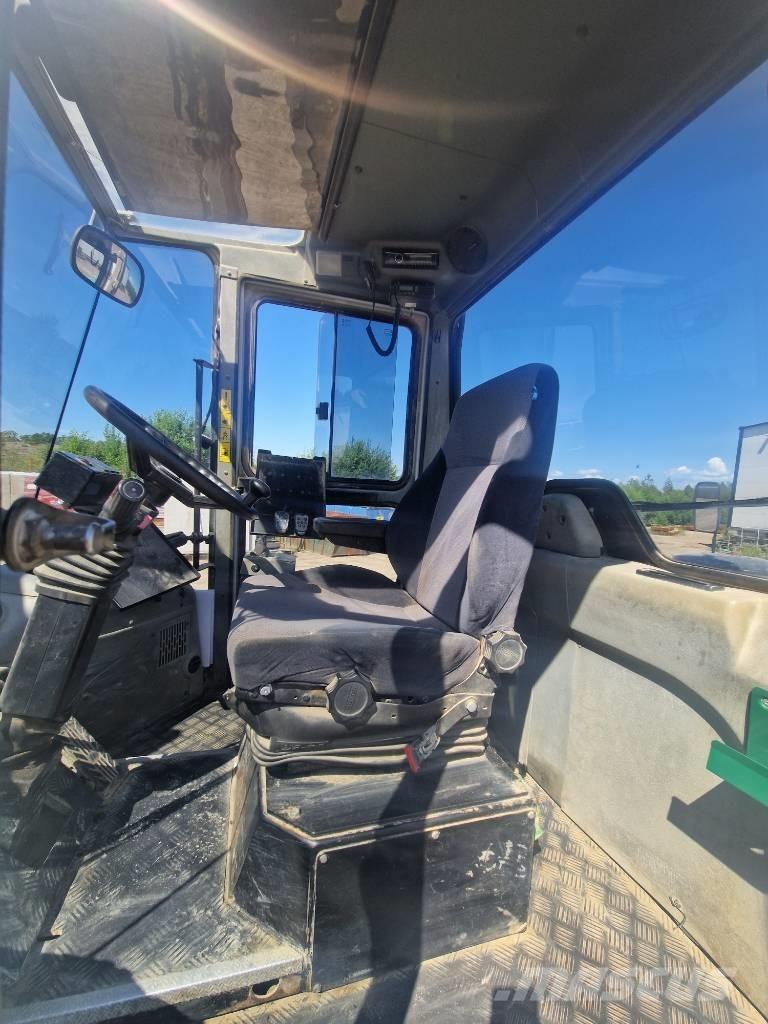 SMV 32-1200B Dyzeliniai krautuvai