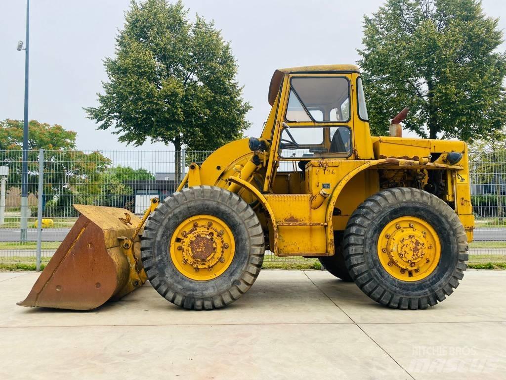 CAT 922 B Naudoti ratiniai krautuvai