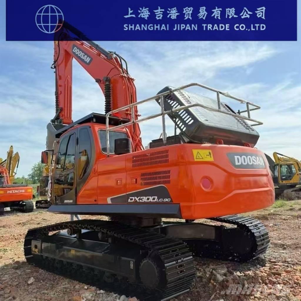 Doosan DX 300 Vikšriniai ekskavatoriai