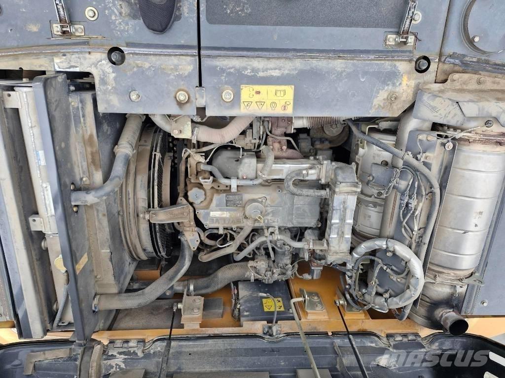 CASE CX 210 D Vikšriniai ekskavatoriai