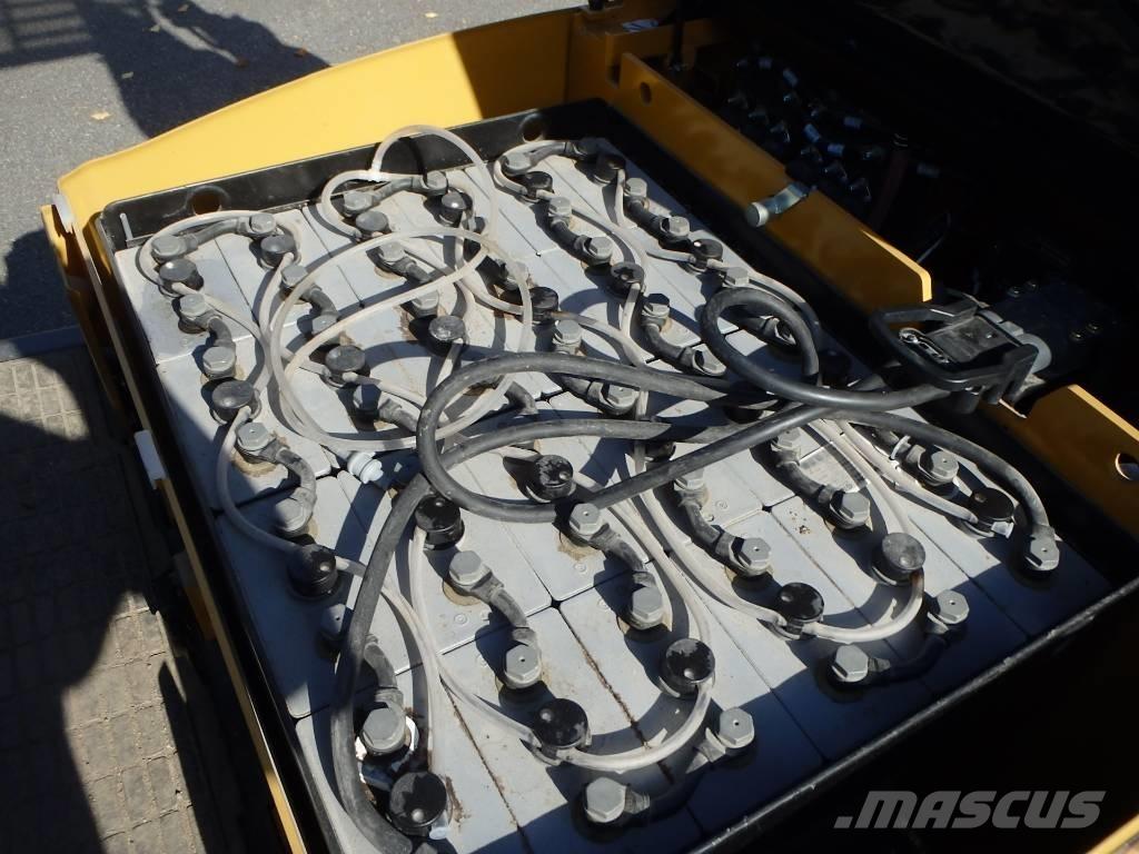 CAT EP 16 CPNT Elektriniai šakiniai krautuvai