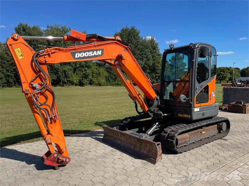 Doosan DX63-3 Mini ekskavatoriai < 7 t
