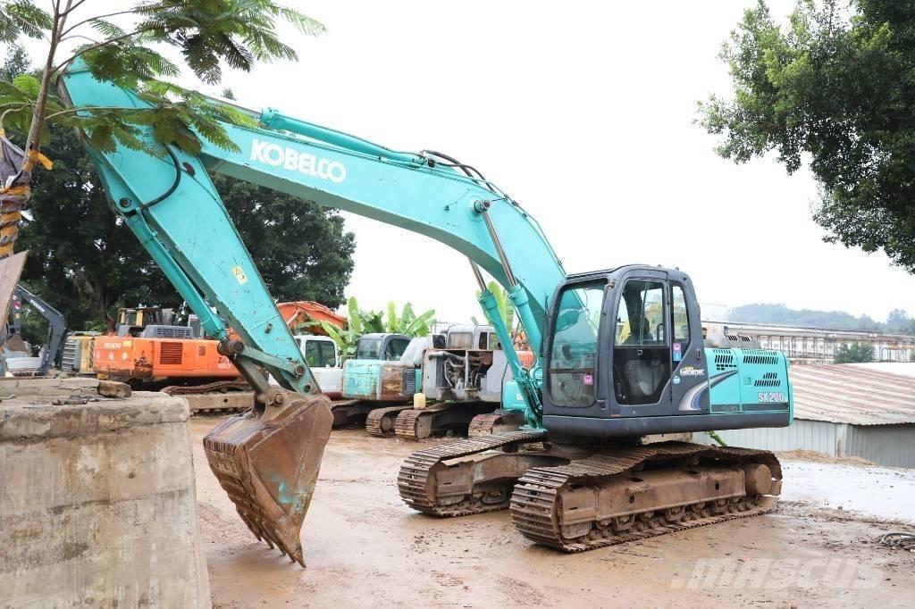 Kobelco SK 200-8 Vikšriniai ekskavatoriai