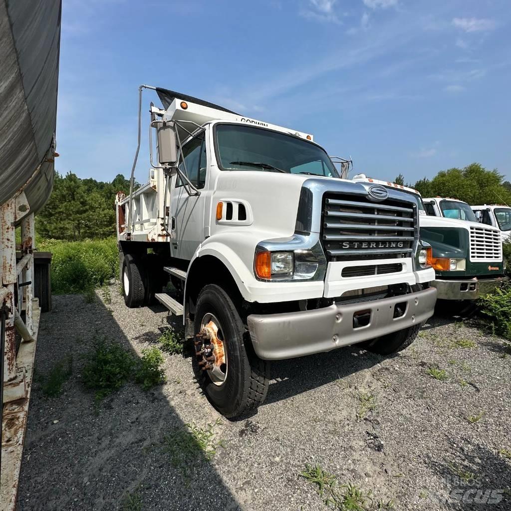 Sterling Dump Truck Savivarčių priekabų vilkikai