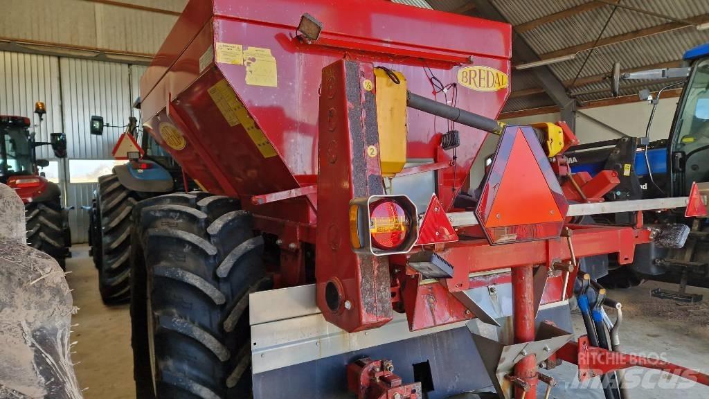 Bredal K 65 Mineralinių trąšų barstytuvai
