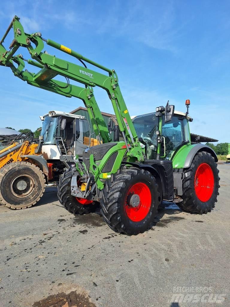Fendt 718 Vario Traktoriai