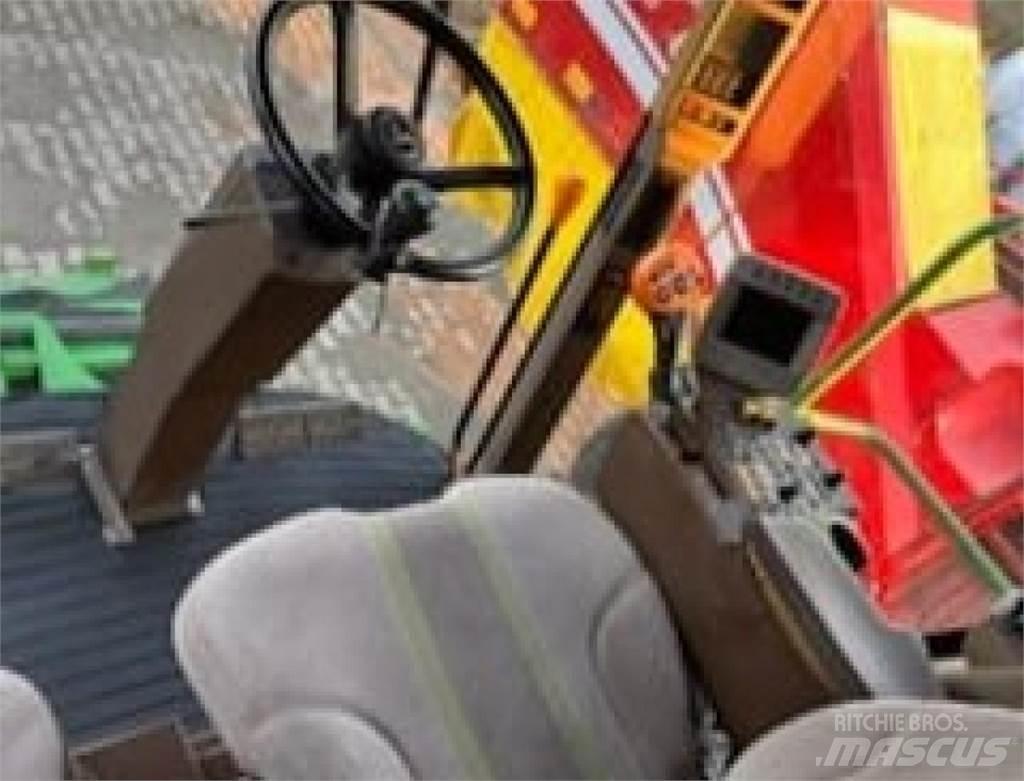 John Deere T560 Derliaus nuėmimo kombainai