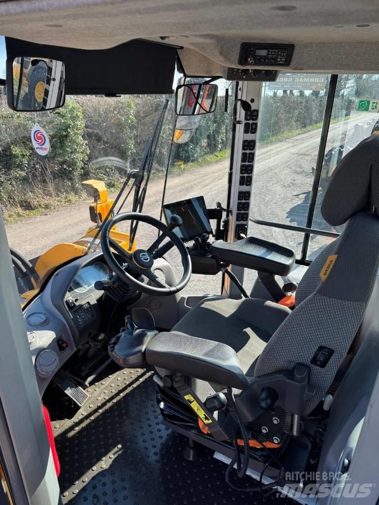 Volvo L 180 H Naudoti ratiniai krautuvai