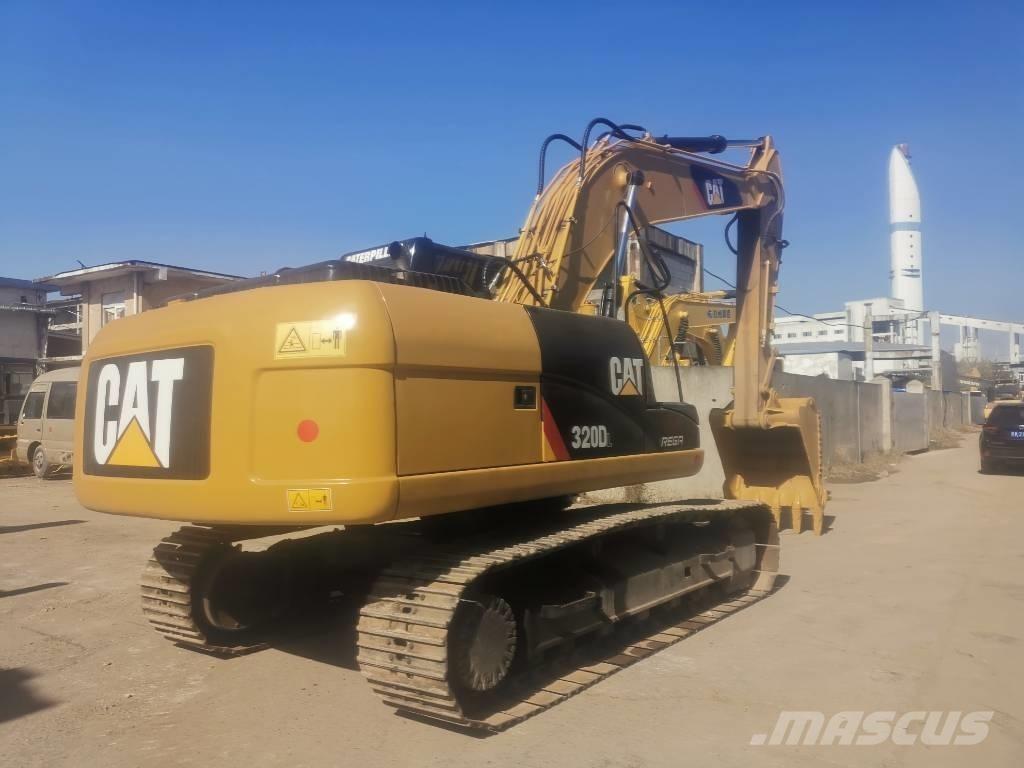 CAT 320 D Vikšriniai ekskavatoriai
