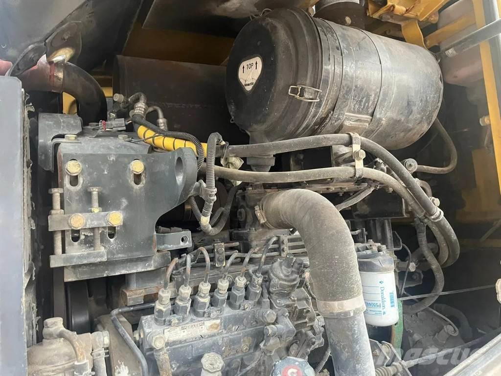 Komatsu WA250-5 Naudoti ratiniai krautuvai