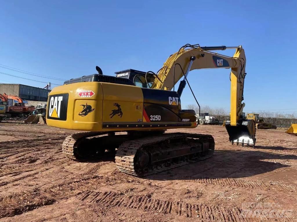 CAT 325 D L Vikšriniai ekskavatoriai