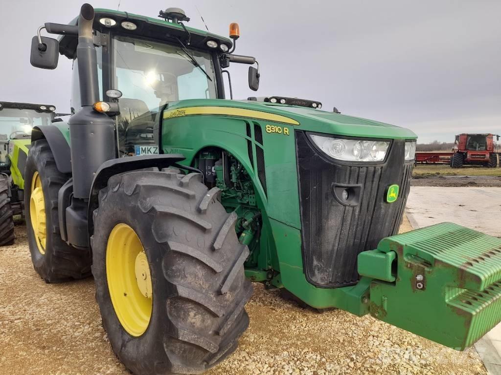 John Deere 8310 R Traktoriai
