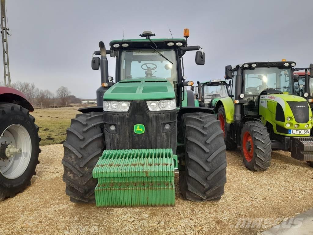 John Deere 8310 R Traktoriai