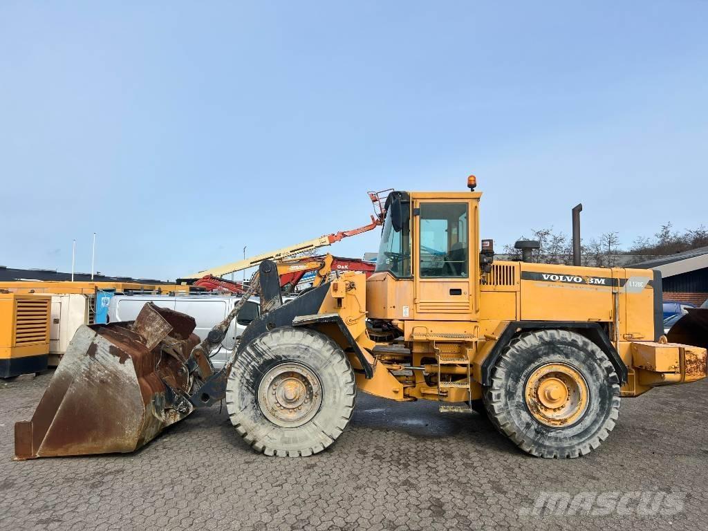 Volvo L 120 C Naudoti ratiniai krautuvai