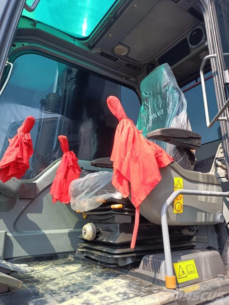Volvo EC 240 Vikšriniai ekskavatoriai