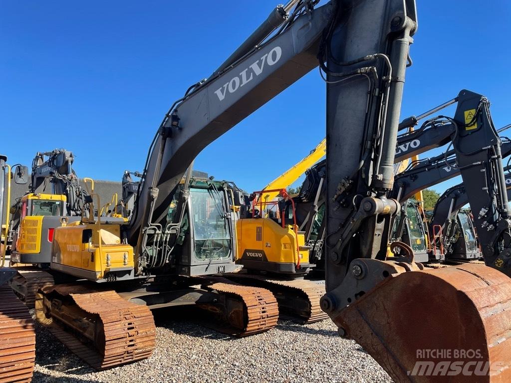 Volvo EC210C Vikšriniai ekskavatoriai
