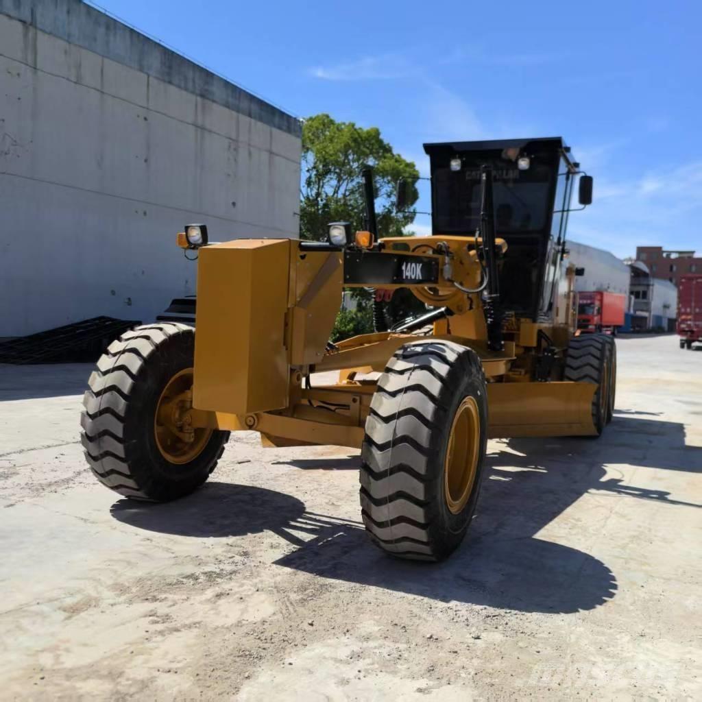 CAT 140K Greideriai