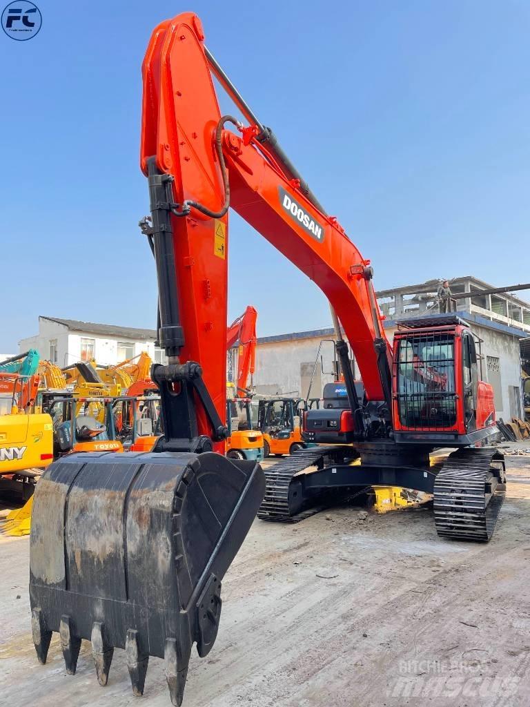 Doosan Dx300 Vikšriniai ekskavatoriai