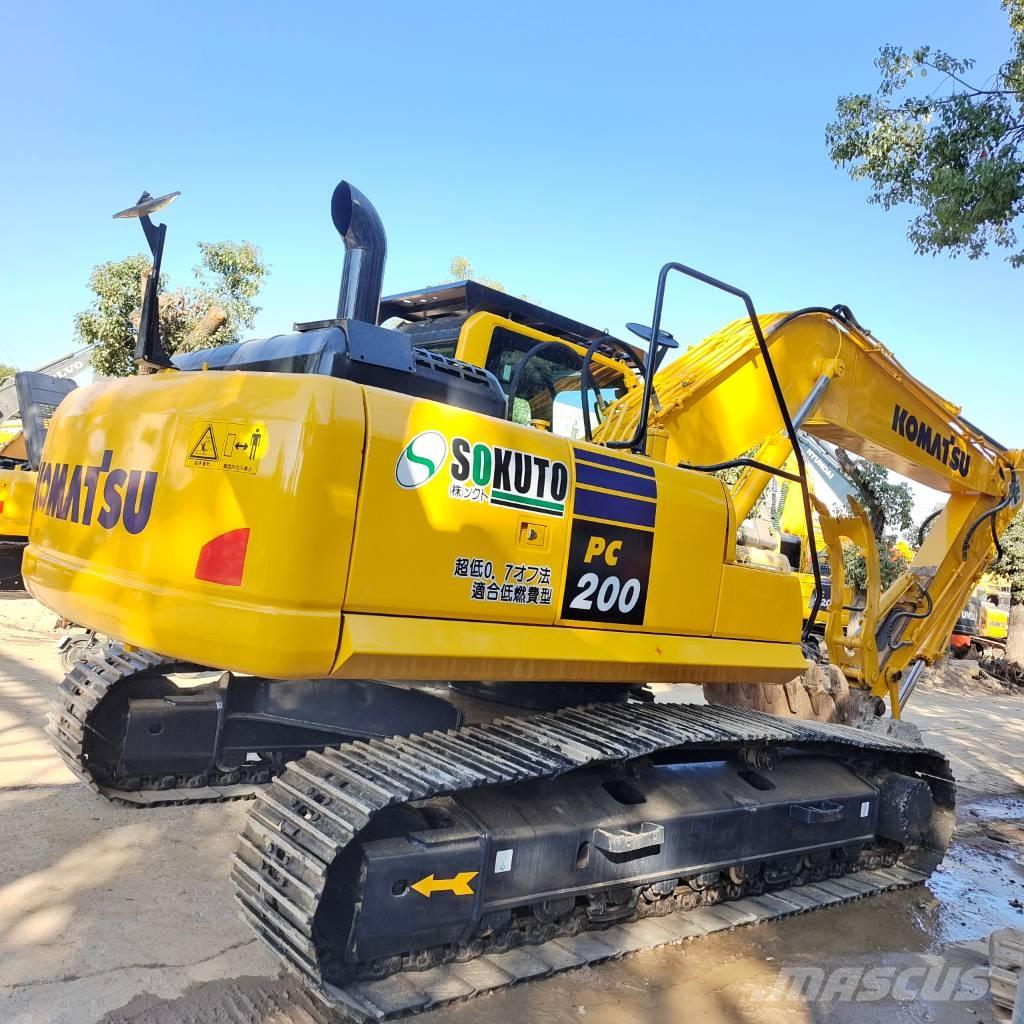 Komatsu PC 200 Vikšriniai ekskavatoriai